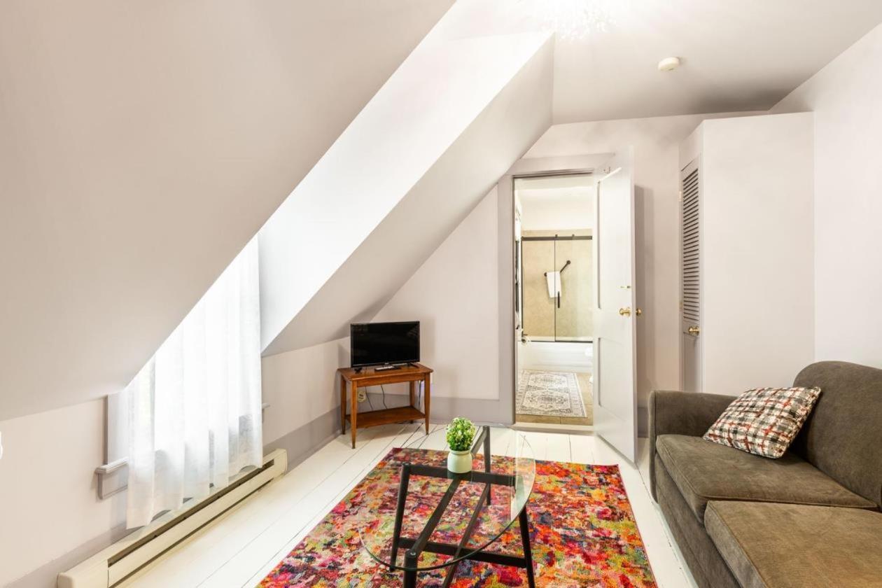 B&B Hillhouse ลัค-โบรม ภายนอก รูปภาพ