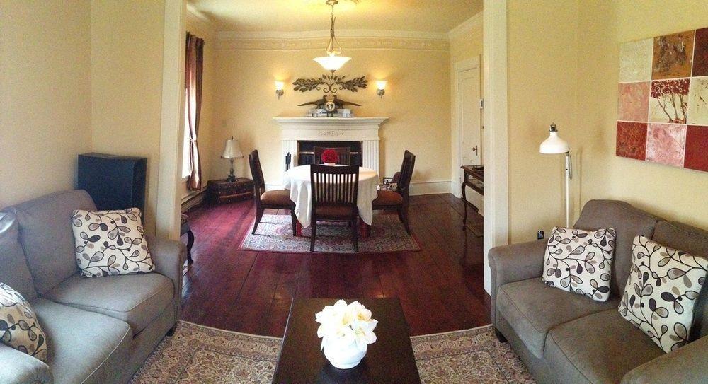 B&B Hillhouse ลัค-โบรม ภายนอก รูปภาพ
